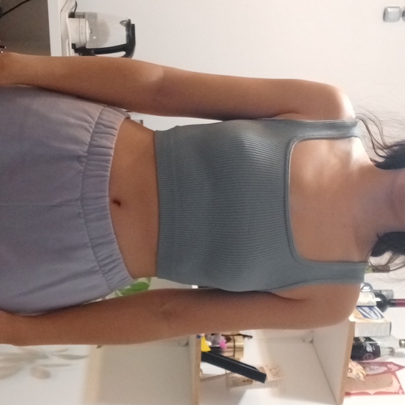 ⚡️SALE⚡️Zara Sage Green Ribbed Square Neck Crop Top - Picture 4 of 7